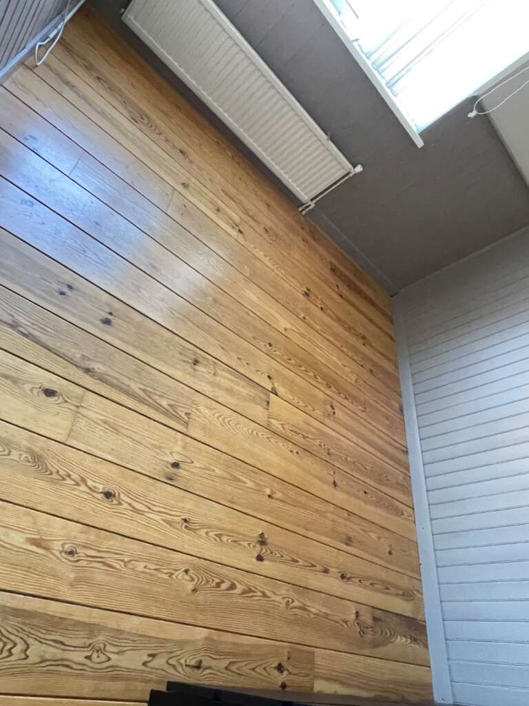 Massief grenen houten vloerdelen foto 2