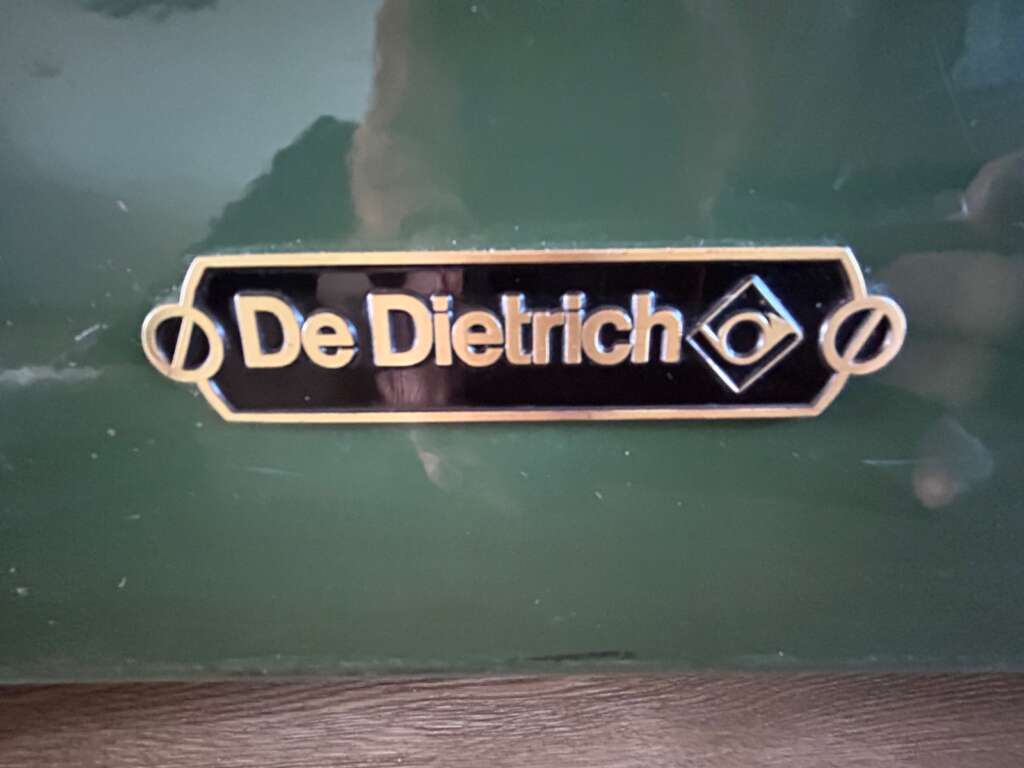 Landelijke keuken met 5 pits De Dietrich fornuis met 2 ovens foto 12