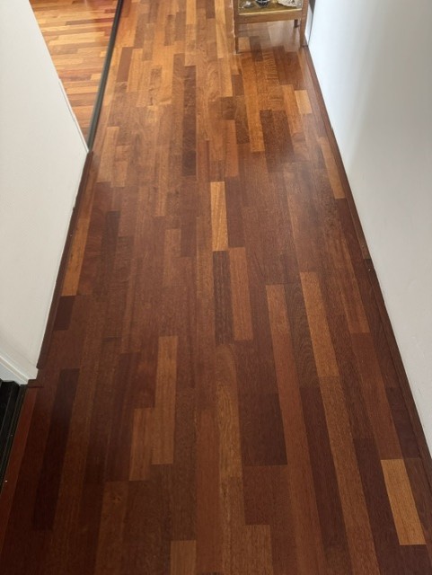 Prachtige massieve Merbau parketvloer 13mm. dik!