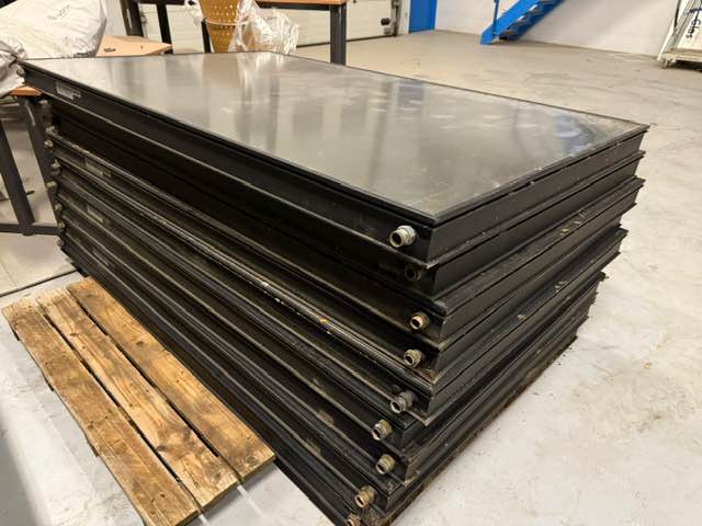 14 zonnecollectoren voor warm water – alleen panelen