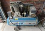 Compressor 50 liter inclusief luchtslang en oppomp pistool