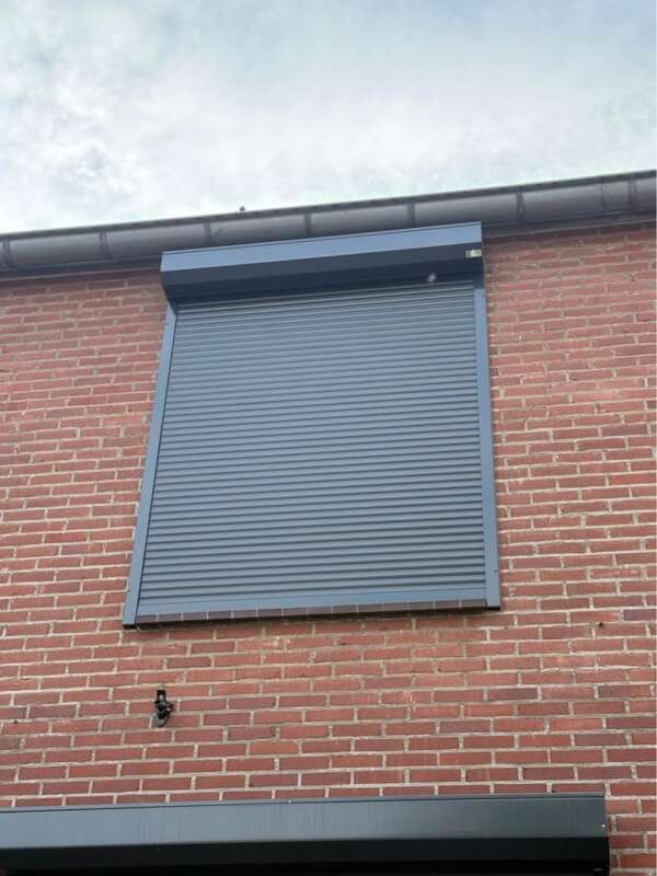 5 rolluiken TE KOOP foto 5