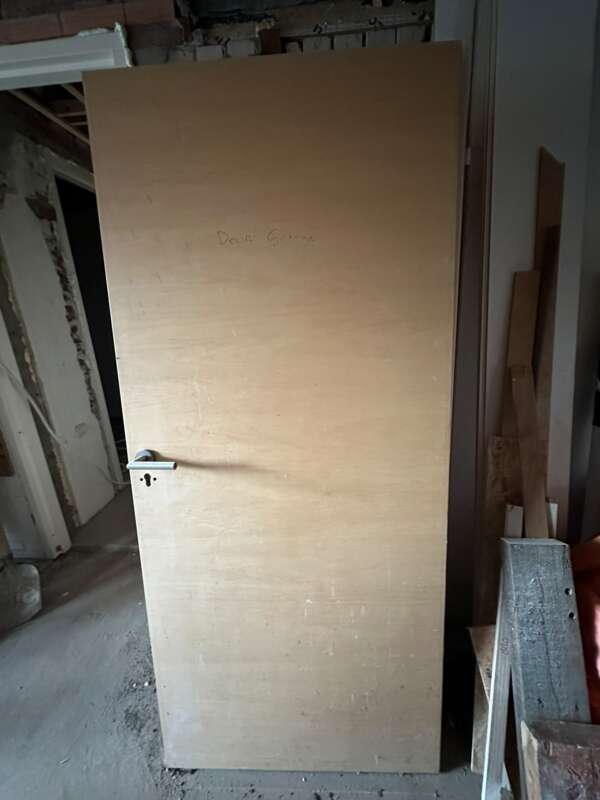 Gebruikte binnendeuren (5xopdek en 1xstomp) te koop